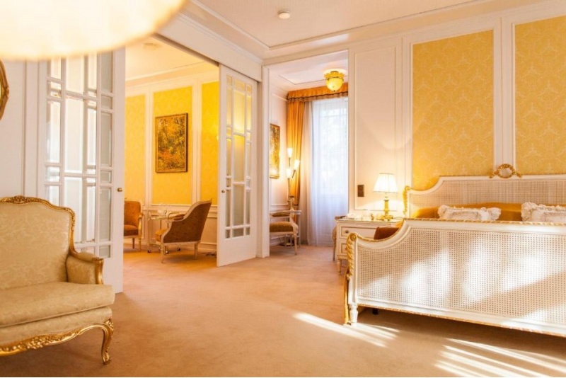 Yöpyminen Dzintara-huoneessa ja SPA-keskuksen käyttö "TB Palace Hotel & SPA"