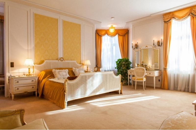 Yöpyminen Dzintara-huoneessa ja SPA-keskuksen käyttö "TB Palace Hotel & SPA"