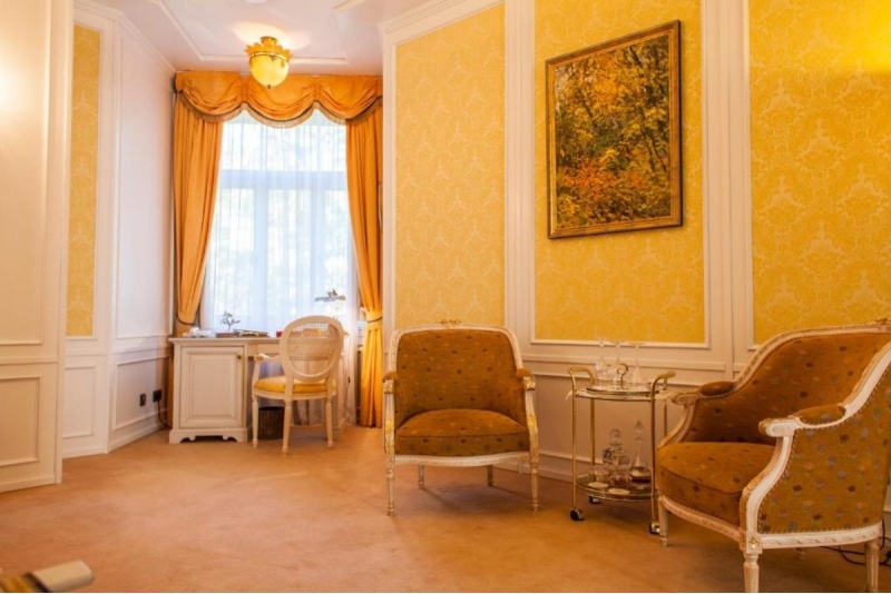 Yöpyminen Dzintara-huoneessa ja SPA-keskuksen käyttö "TB Palace Hotel & SPA"
