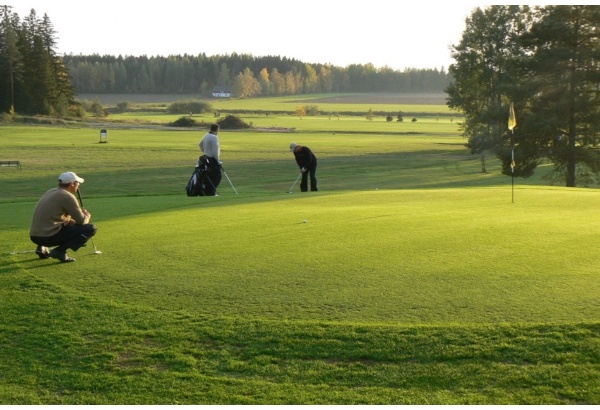 Päivässä golfariksi –golfin alkeiskurssi