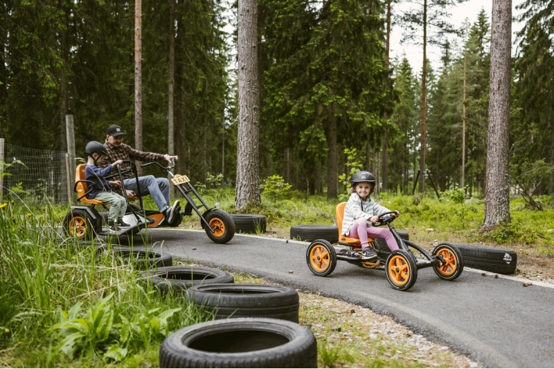 Perhelippu Puuhapuisto Veijariin