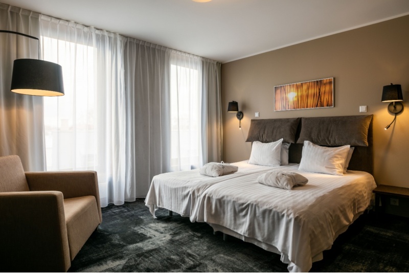 Kahden yön spa-loma hieronnalla Johan Spa Hotellissa Kuressaaressa