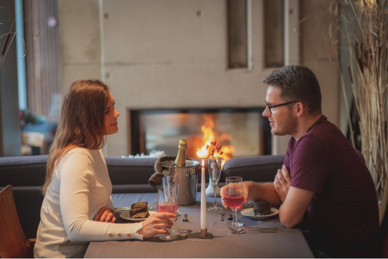 Ylellinen spa-loma hieronnalla ja illallisella Johan Spa Hotellissa Kuresssaaressa