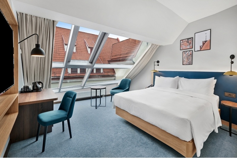 Majoitus 3 ruokalajin illallisella Vanhan Riian sydämessä – Hilton Garden Inn Riga Old Town