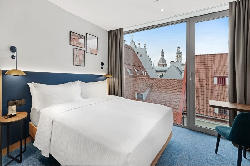 Majoitus 3 ruokalajin illallisella Vanhan Riian sydämessä – Hilton Garden Inn Riga Old Town