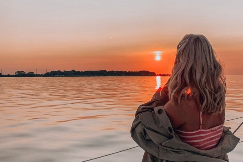 Auringonlaskun purjehdusretki Tallinnanlahdella