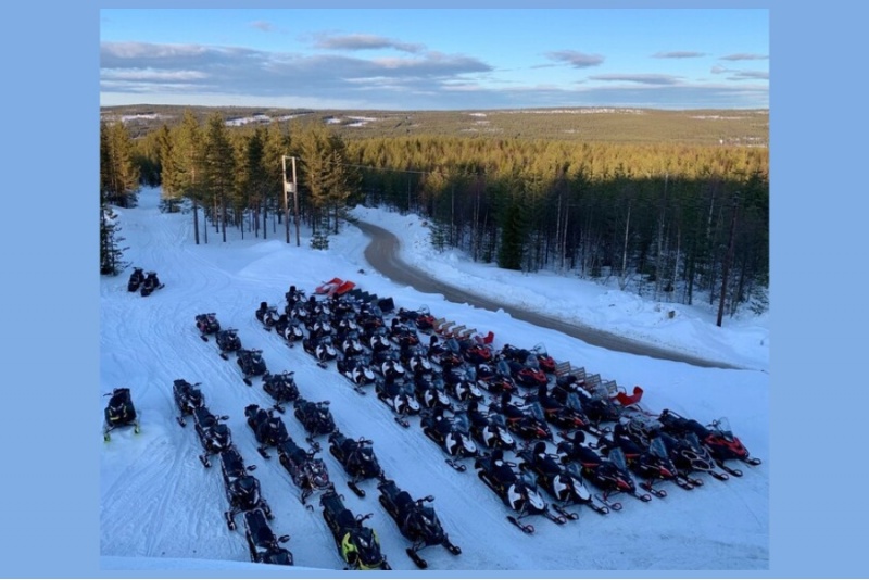 Moottorikelkkavuokraamo: Sport
