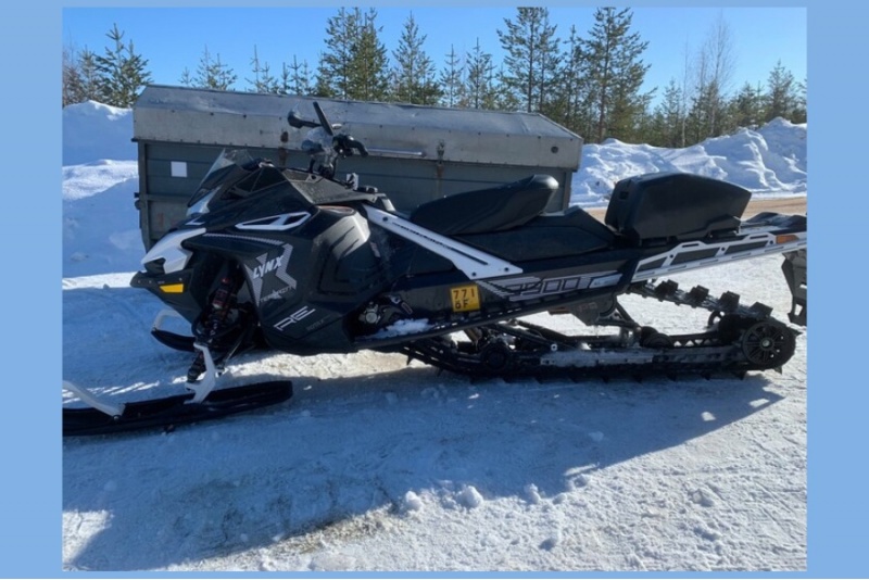 Moottorikelkkavuokraamo: Extreme