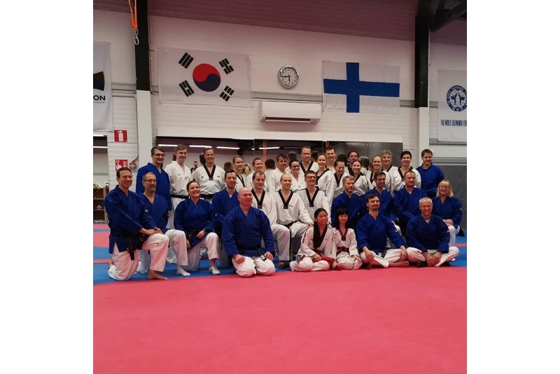 Taekwondo peruskurssi