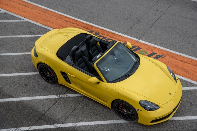 Elämysajo “3 kierrosta” Porsche 718 Boxster GTS 4.0:lla Pärnussa