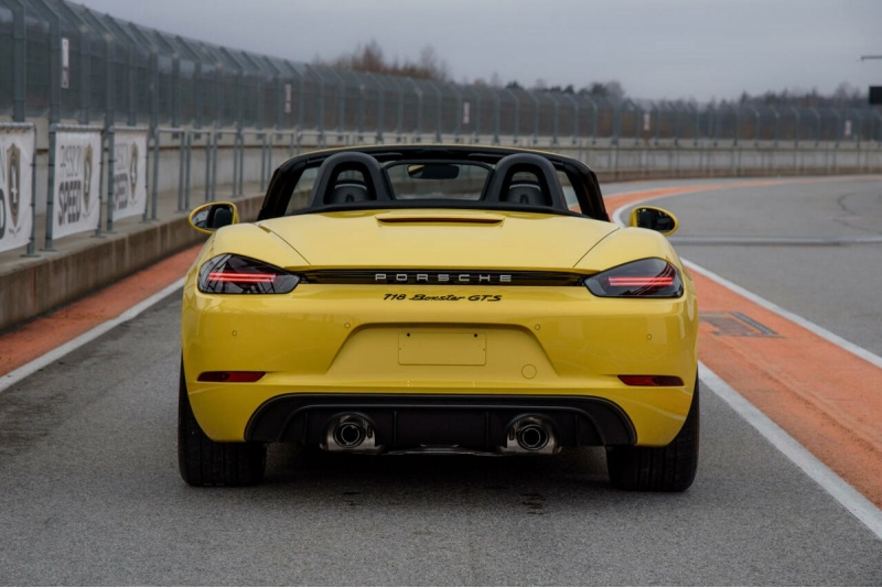 Elämysajo “3 kierrosta” Porsche 718 Boxster GTS 4.0:lla Pärnussa