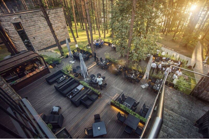 Kirjolohen kalastusta ja illallinen kahdelle „TonyResortissa“ Anupriškėsissä
