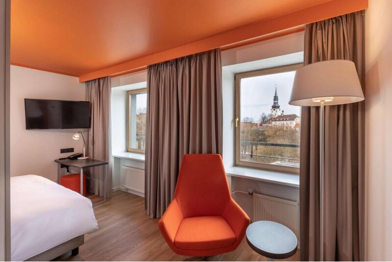 Miniloma kahdelle Park Inn by Radisson Meriton Conference & Spa Hotel Tallinnissa