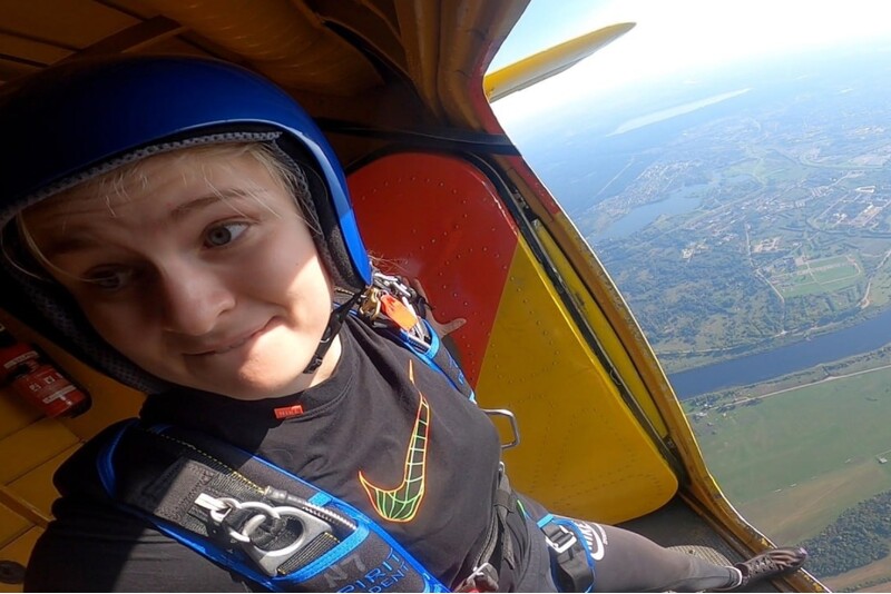 Static Line -laskuvarjohyppy aloittelijoille Daugavpilsissä