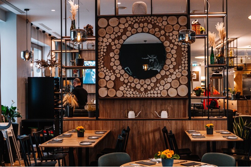 Majoitus 3 ruokalajin illallisella Vanhan Riian sydämessä – Hilton Garden Inn Riga Old Town