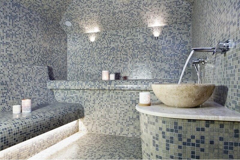 Yöpyminen SPA-ohjelmalla "Veden ja tuoksujen taika" Jūrmalassa
