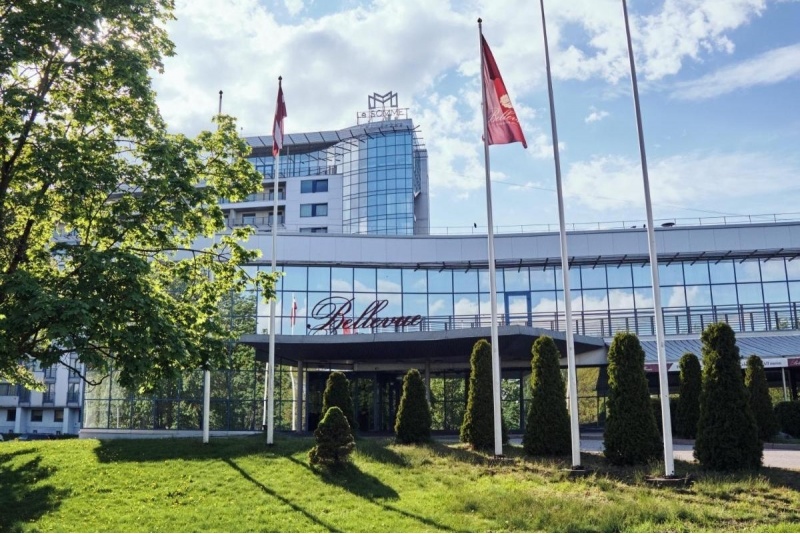 Yöpyminen aamiaisella hotellissa „Bellevue Park Hotel Riga“