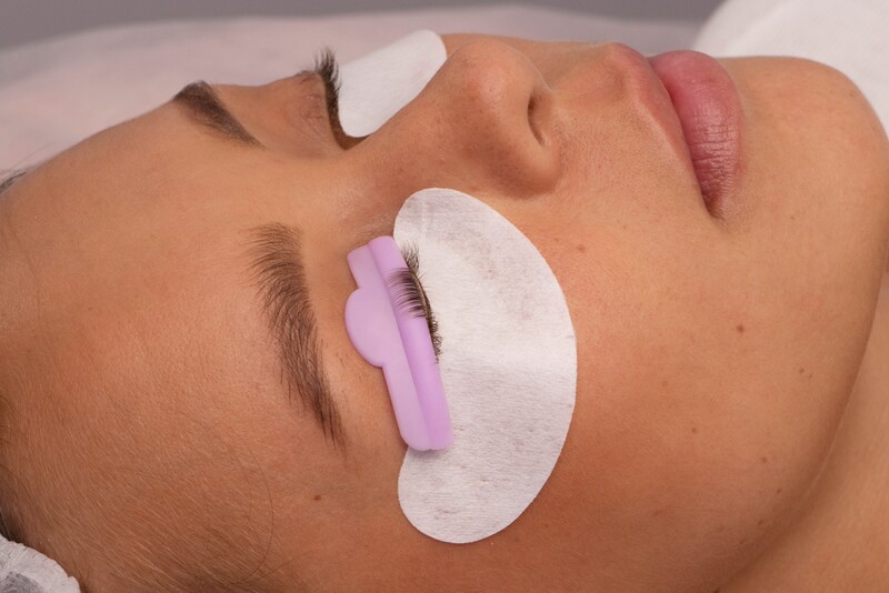 Lash Lift kestotaivutus kestovärjäyksen kanssa