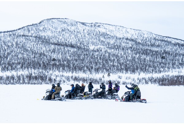 Moottorikelkkavuokraamo: Sport