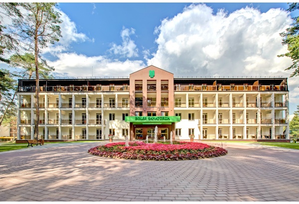 2 yötä ja 9 hoitoa perheelle „Eglės sanatorijassa“ Birštonasissa