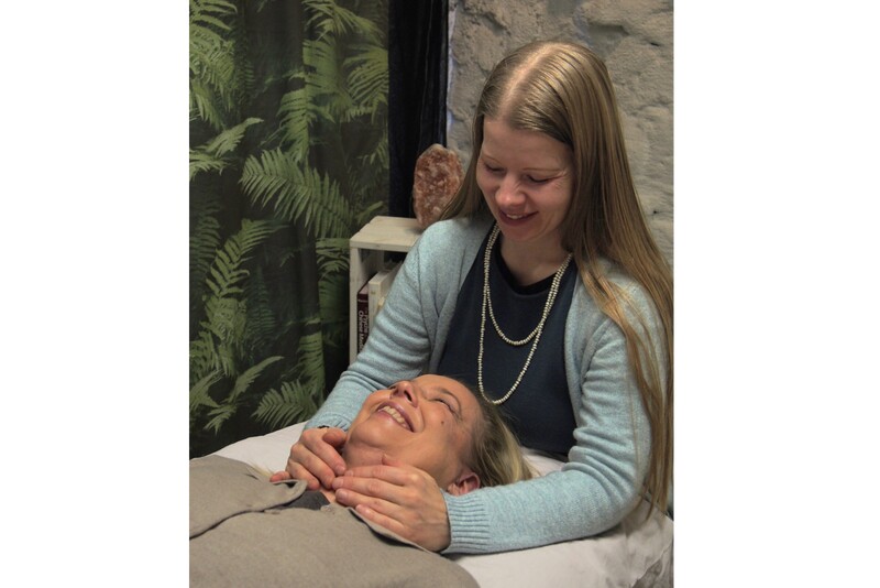 Access Facelift™ – Rentouttava kasvojen ja kehon energiahoito | Tampere