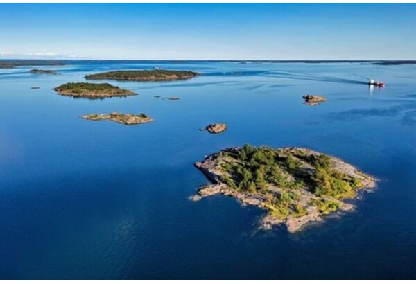 Räätälöity purjehdus Helsingin saaristossa