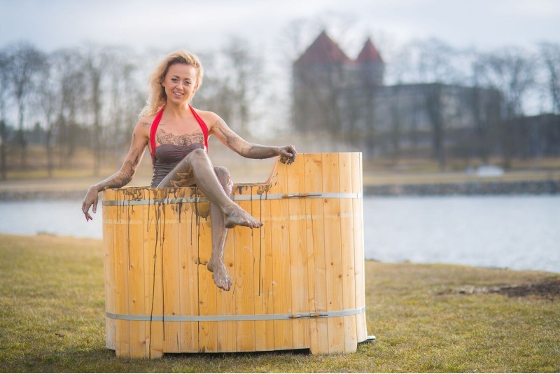 2 yön paketti "Maaginen muta" Saaremaalla