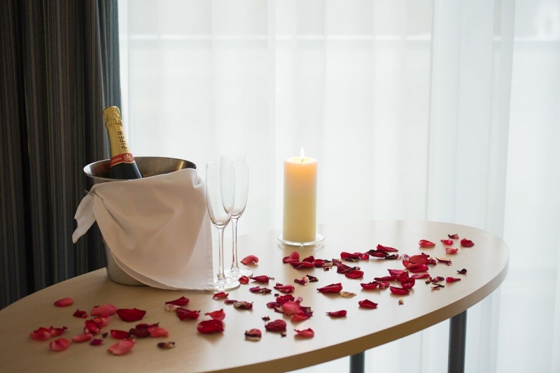 Romantiikkapaketti ”Kiintymys kahdelle” Asa Spa -hotellissa Saarenmaalla