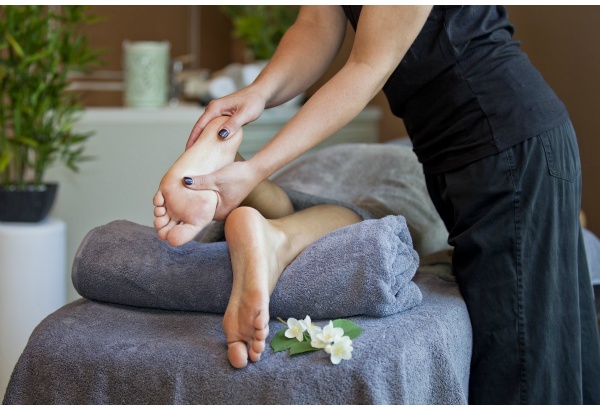 Romanttinen kylpylärituaali hänelle ja hänelle viihtyisässä "KURSHI SPA" -kylpylässä Jurmalassa