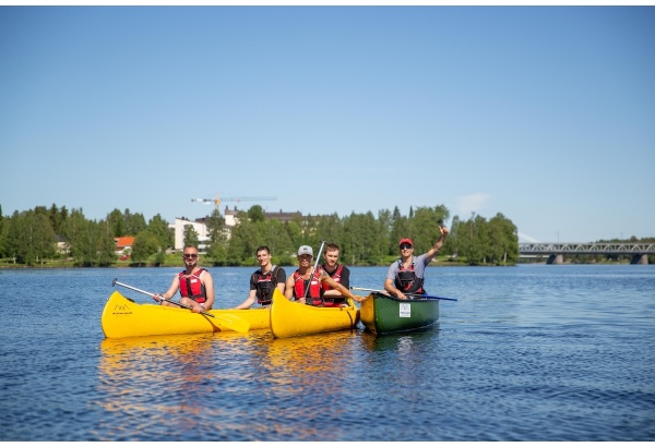 Koko päivän kanoottiseikkailu Rovaniemellä
